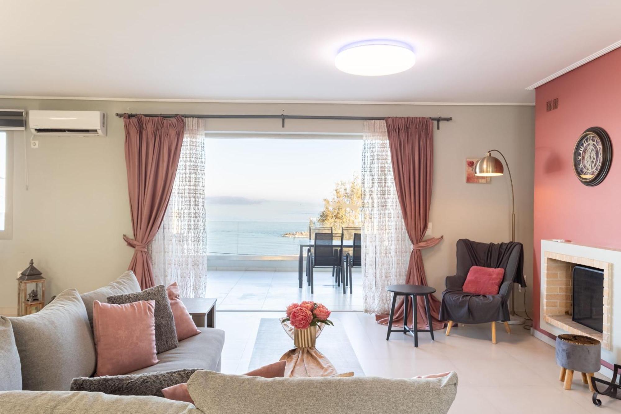Beachfront Artemida Retreat - Peony Seabreeze Gem Екстериор снимка