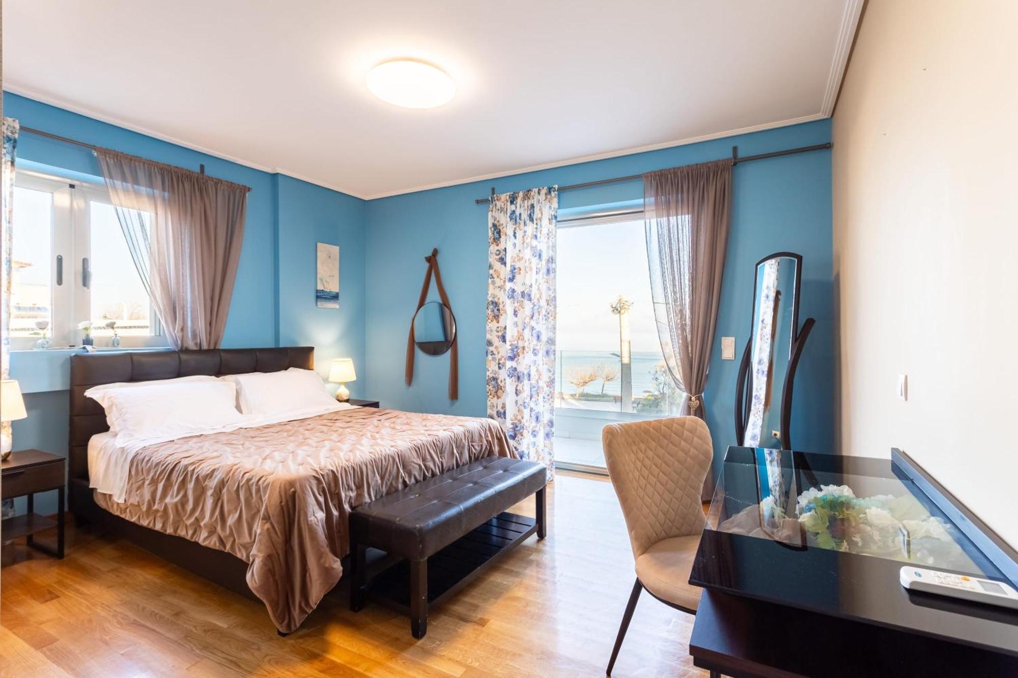 Beachfront Artemida Retreat - Peony Seabreeze Gem Екстериор снимка