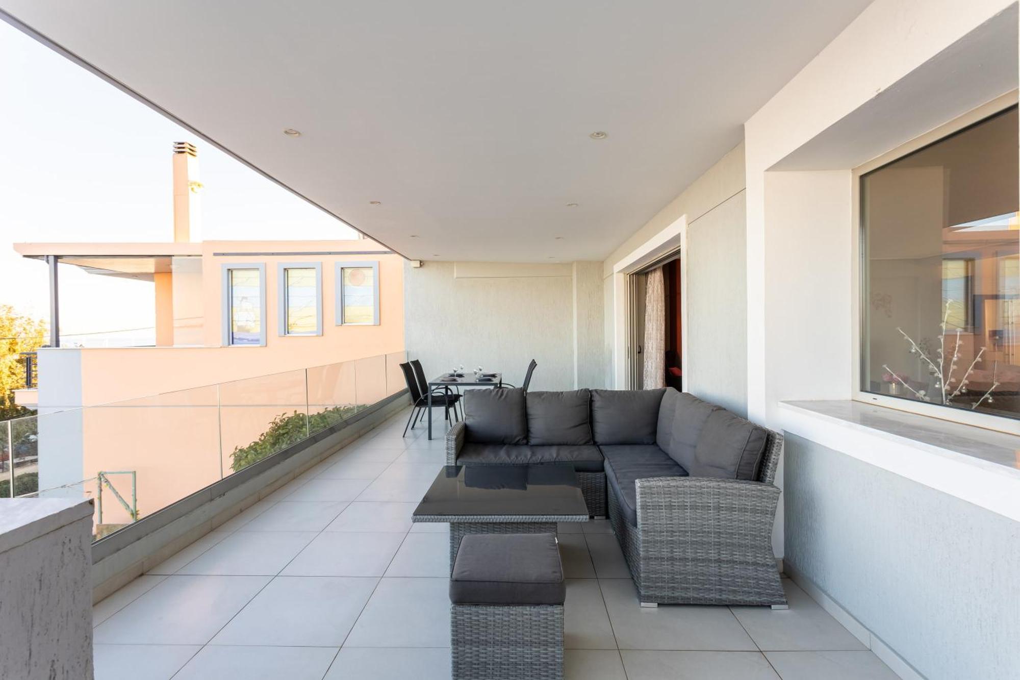Beachfront Artemida Retreat - Peony Seabreeze Gem Екстериор снимка