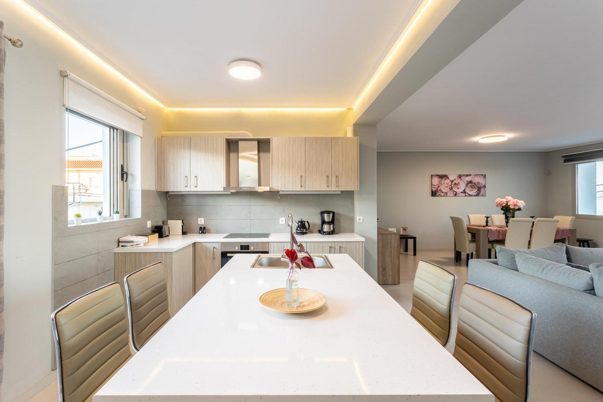 Beachfront Artemida Retreat - Peony Seabreeze Gem Екстериор снимка